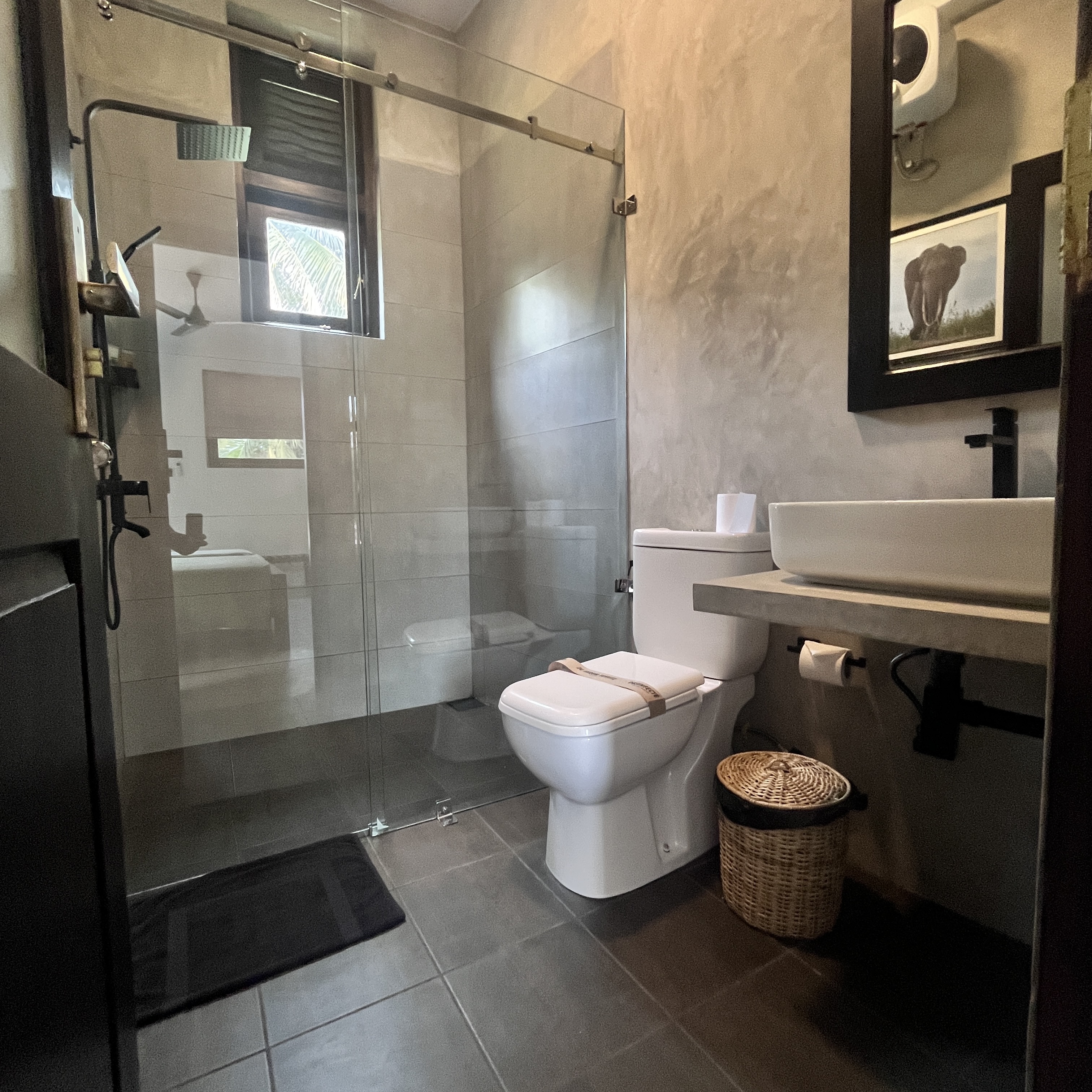 Room Image 3